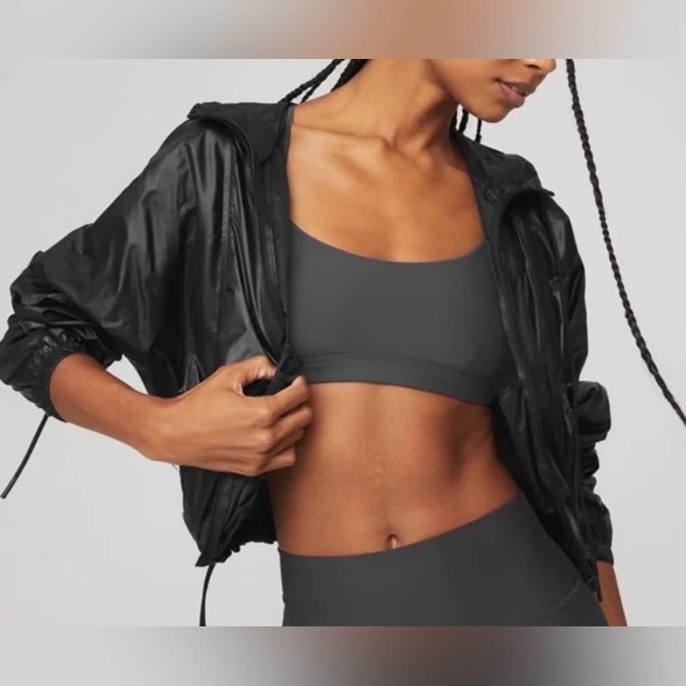 ALO Yoga Women’s Sprinter Hooded Crop Jacket‎ In Black Size M